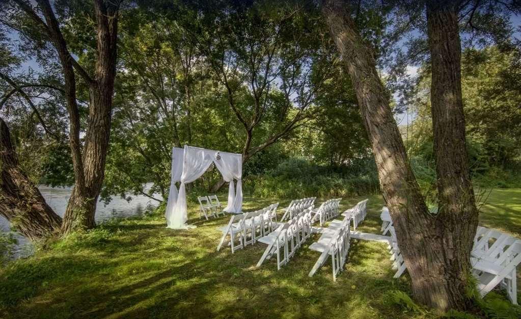 Hotel Chateau Жольєт Зручності фото